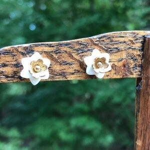 Vintage Floral Stud Earrings